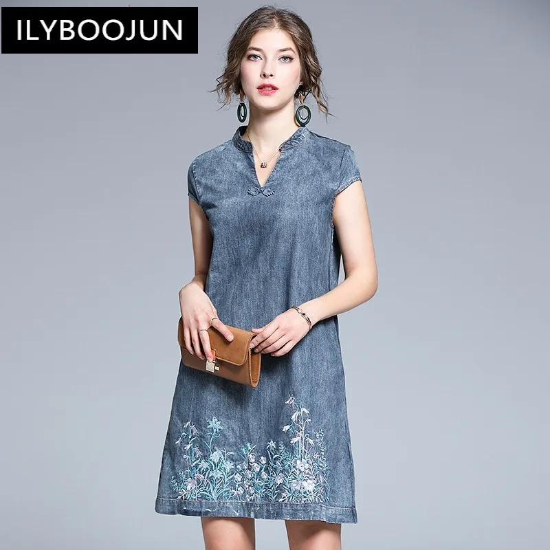 Women Summer Elegant Embroidery Denim Dress Festa High Quality Vintage Party Robe Femme Designer Short-sleeved Vestidos
Women Summer Elegant Embroidery Denim Dress Festa High Quality Vintage Party Robe Femme Designer Short-sleeved Vestidos