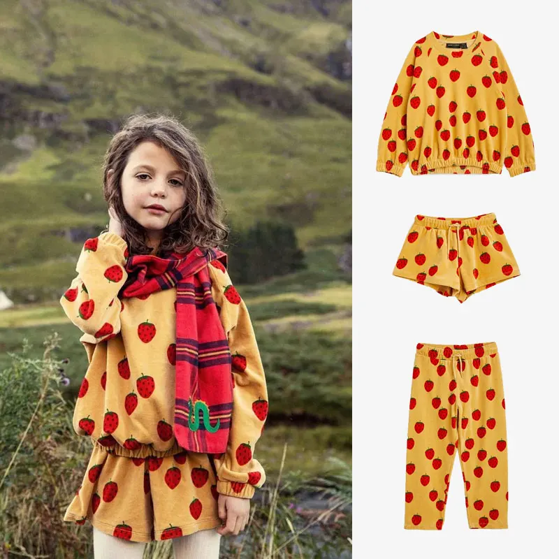 Children Sweaters 2022 Winter Mini Mr Brand Baby Velvet Sweatshirt and Sweat Pant Set Strawberry Printed Warm Girl Boys Clothes
Children Sweaters 2022 Winter Mini Mr Brand Baby Velvet Sweatshirt and Sweat Pant Set Strawberry Printed Warm Girl Boys Clothes