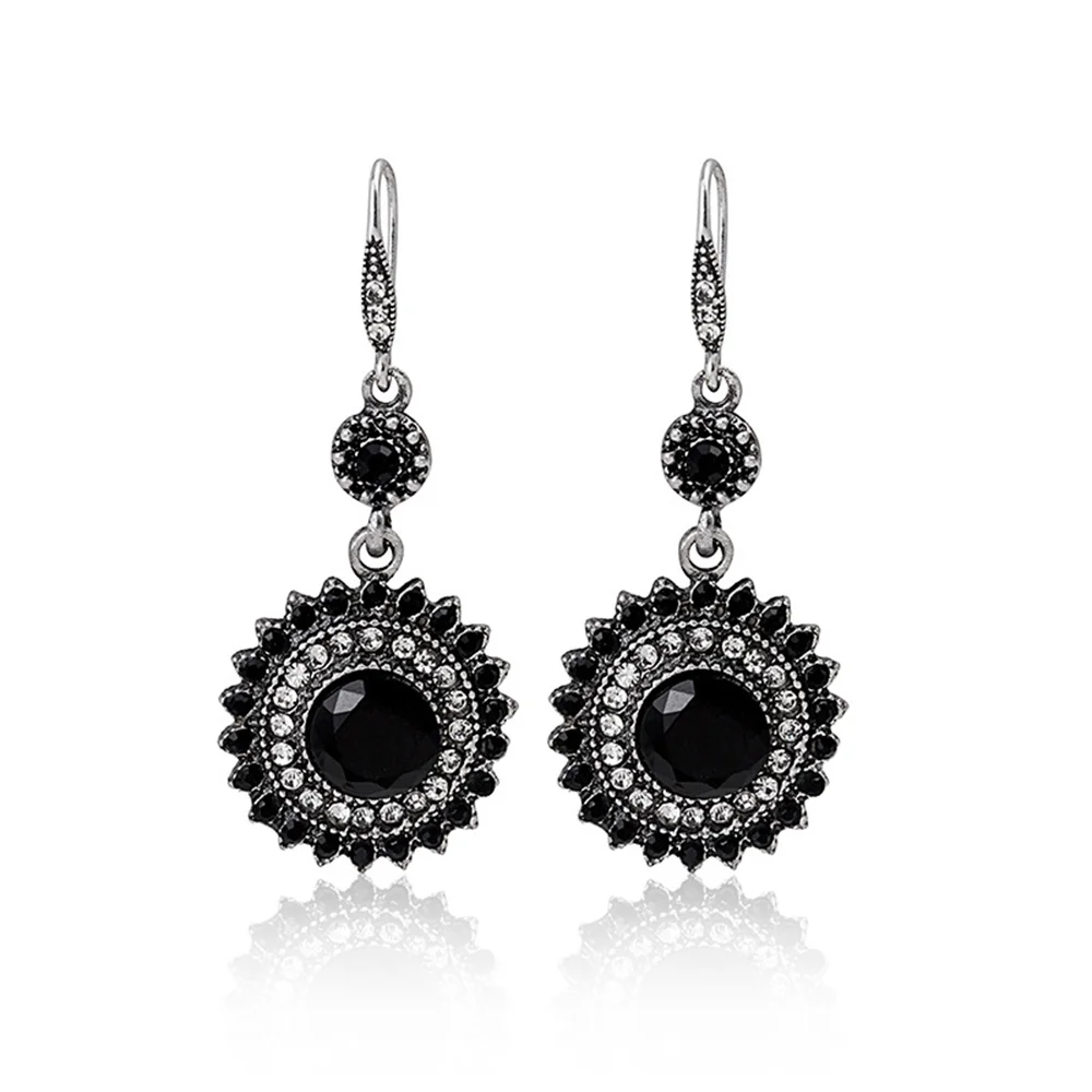 Women Vintage Ear Dangle Boho Flower Shape Alloy Dropping Ear Jewelry Black Crystal Stone and Rhinestone Ethnic Fashion NA
Women Vintage Ear Dangle Boho Flower Shape Alloy Dropping Ear Jewelry Black Crystal Stone and Rhinestone Ethnic Fashion NA