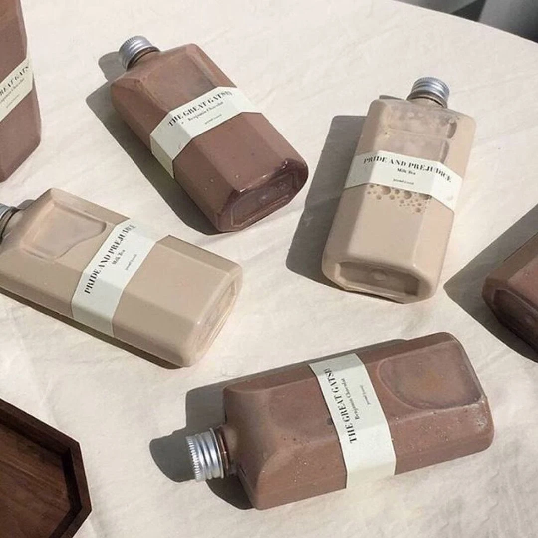 10pcs/lot Creative Beverage Storage Bottle Takeaway Milk Tea Coffee Beverage Shop Bottle Packaging Bottle Jars with Lid
10pcs/lot Creative Beverage Storage Bottle Takeaway Milk Tea Coffee Beverage Shop Bottle Packaging Bottle Jars with Lid
