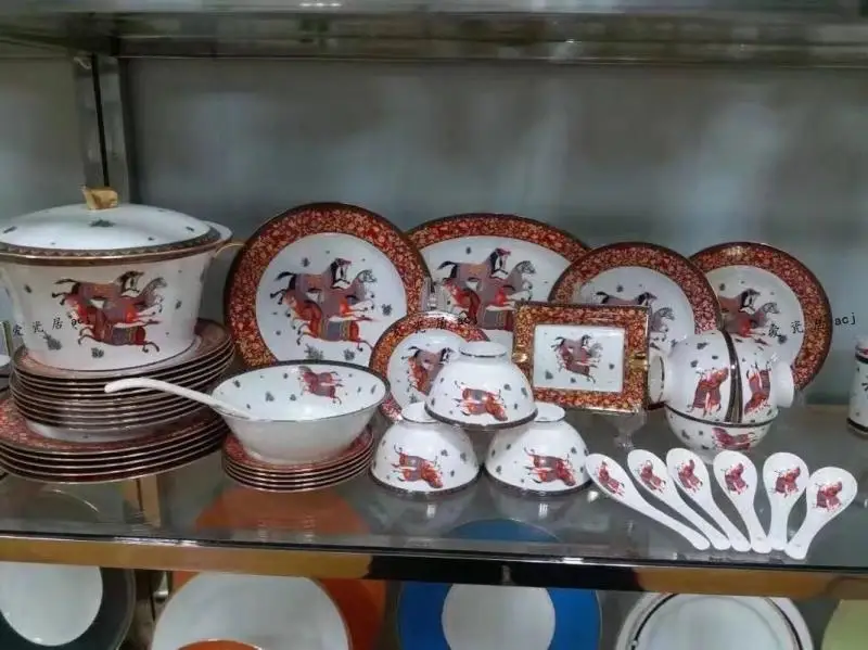 Porcelain tableware bowl 58 red broken flower horse head European ceramic tableware set 69 Chinese and Western dishes and cups
Porcelain tableware bowl 58 red broken flower horse head European ceramic tableware set 69 Chinese and Western dishes and cups
