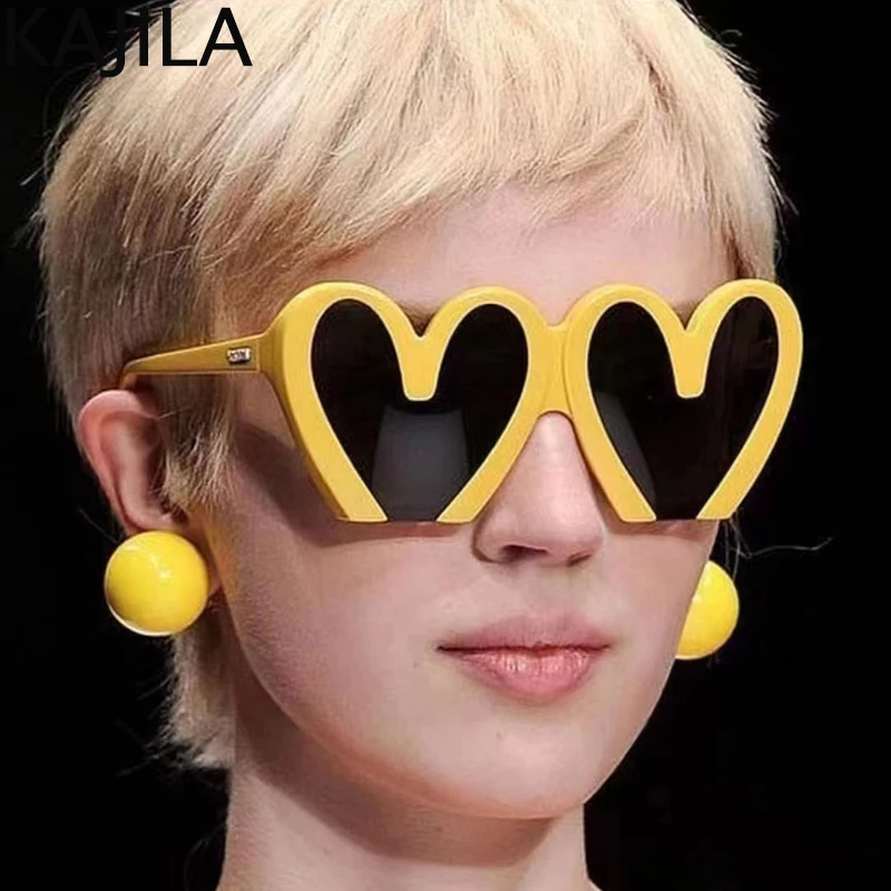 Oversized Heart Sunglasses Women Big Frame 2023 New Trendy Love Sun Glasses for Lady Funny Cute Girls Party Eyewear Shades UV400
Oversized Heart Sunglasses Women Big Frame 2023 New Trendy Love Sun Glasses for Lady Funny Cute Girls Party Eyewear Shades UV400