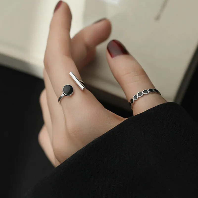Geometric Silver Black Rhinestone Round Ring Female Korean Fashion Open Adjustable Handmade Party Gifts Fine Jewelry for Women
Geometric Silver Black Rhinestone Round Ring Female Korean Fashion Open Adjustable Handmade Party Gifts Fine Jewelry for Women
