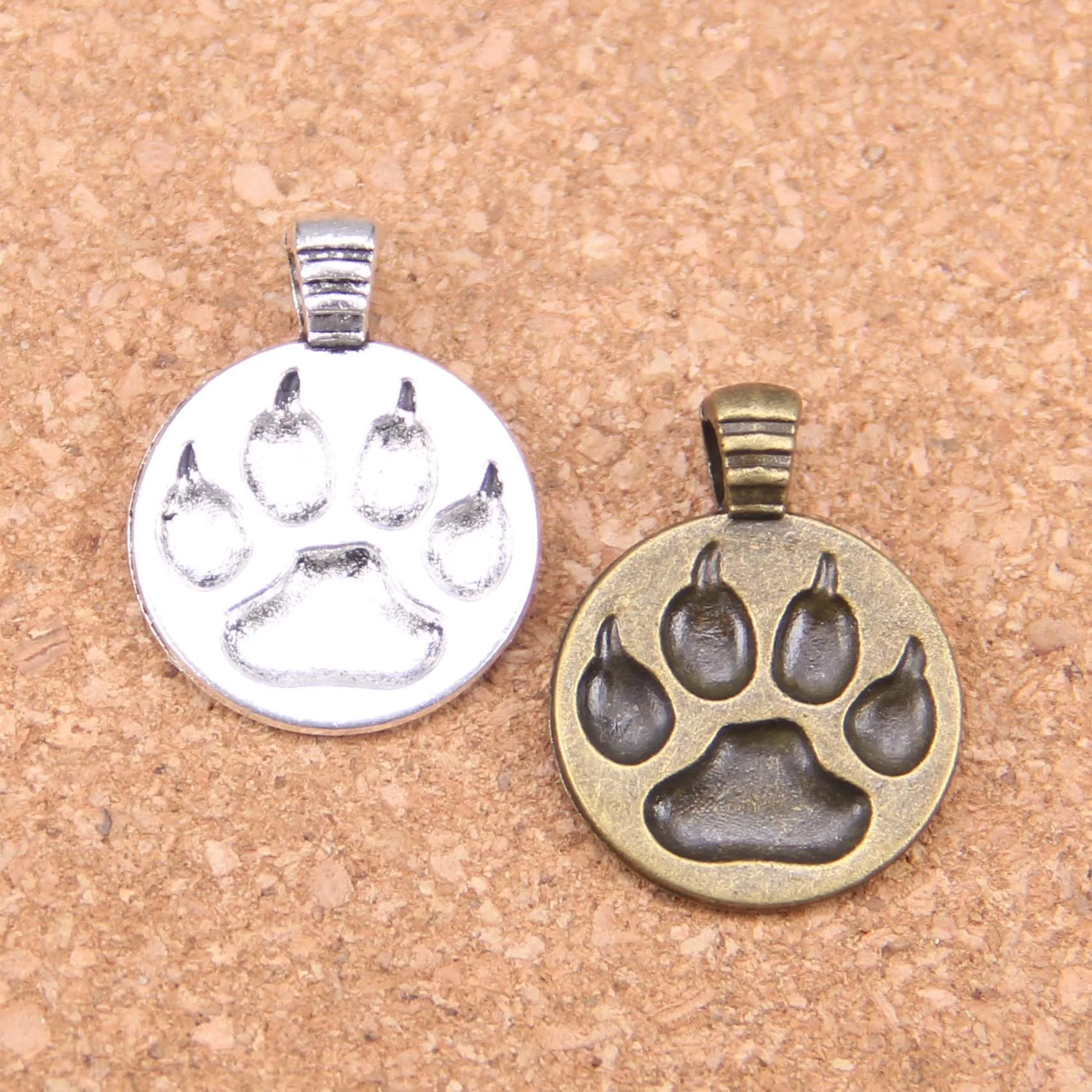 Подвески в виде медвежьей лапы, размеры 21 мм, в винтажном стиле, для самостоятельного изготовления браслетов и ожерелий, 36 шт.
Подвески в виде медвежьей лапы, размеры 21 мм, в винтажном стиле, для самостоятельного изготовления браслетов и ожерелий, 36 шт.