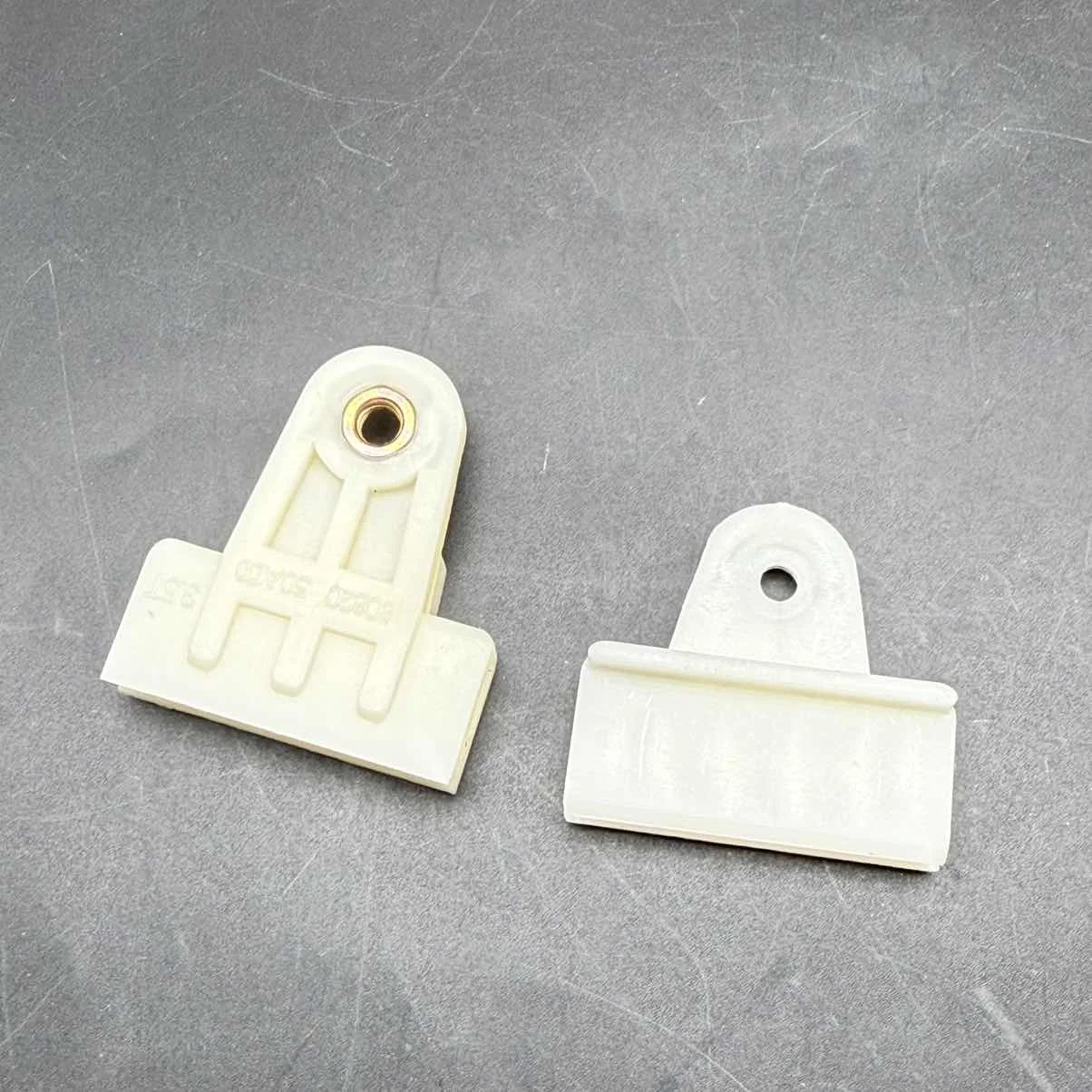 Для Nissan Sylphy Tiida Bluebird Teana sunny window стеклоподъемник кронштейн зажим для LANNIA
Для Nissan Sylphy Tiida Bluebird Teana sunny window стеклоподъемник кронштейн зажим для LANNIA