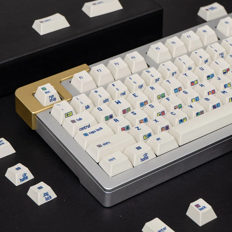 153 Key C64R2 Side Printing Retro Keycap Cherry Profile PBT Dye Hot Sublimation For 60% 80% 100% MX Mechanical Keyboard
153 Key C64R2 Side Printing Retro Keycap Cherry Profile PBT Dye Hot Sublimation For 60% 80% 100% MX Mechanical Keyboard