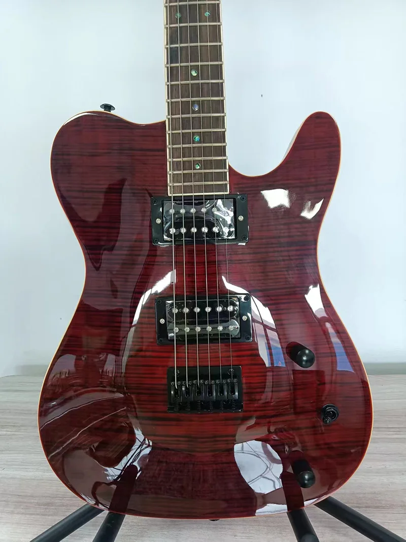 Electric guitar, rose wood fingerboard, wood grain body, discount, subject to pictures. Customizable
Electric guitar, rose wood fingerboard, wood grain body, discount, subject to pictures. Customizable
