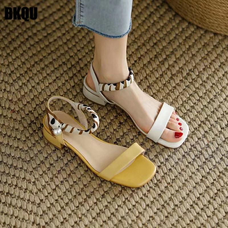 2022 Summer New Women Sandals Riband Buckle Strap Low Heels Ladies Dress Design Pumps Square Toe Female Trendy Elegant Shoes
2022 Summer New Women Sandals Riband Buckle Strap Low Heels Ladies Dress Design Pumps Square Toe Female Trendy Elegant Shoes