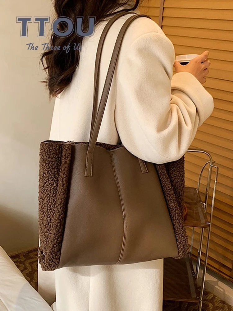 Faux Fur Lambswool Tote Bag Winter Leather Women's Designer Bucket Handbag Luxury Large Capacity Ladies Shoulder Messenger Bags
Faux Fur Lambswool Tote Bag Winter Leather Women's Designer Bucket Handbag Luxury Large Capacity Ladies Shoulder Messenger Bags