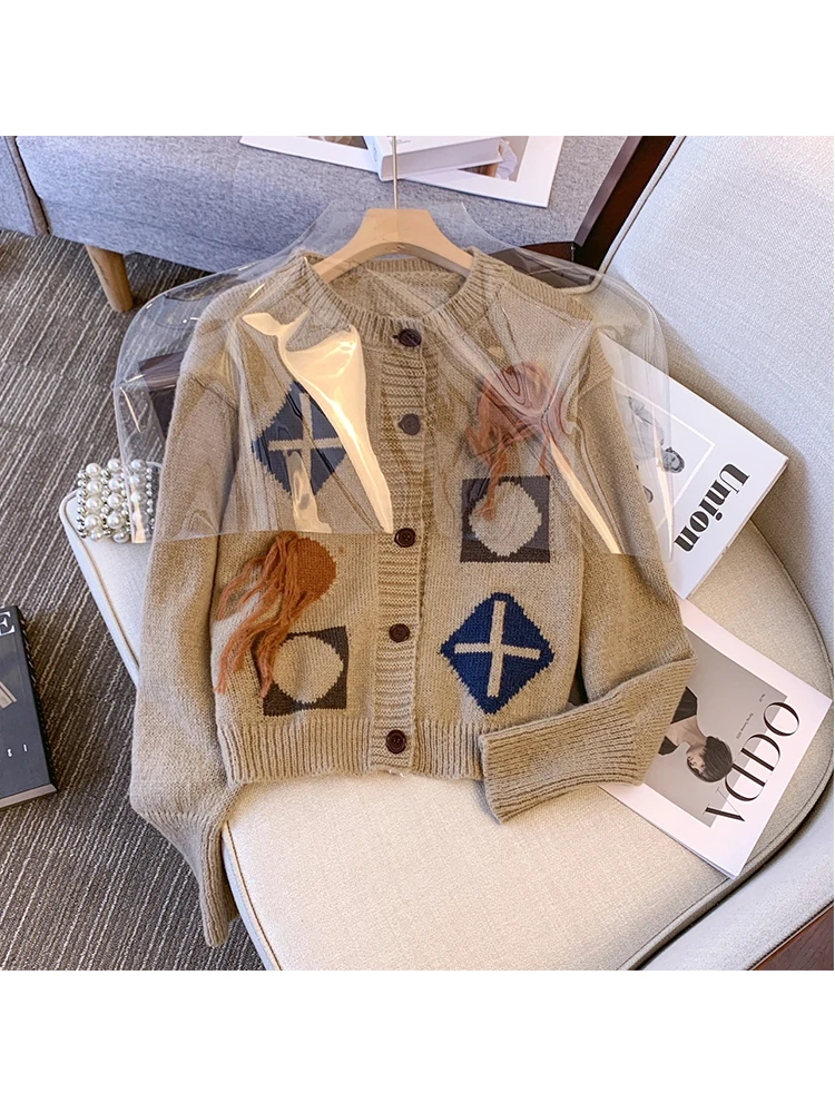 2022 Autumn and Winter Fashion Ladies Knitted Cardigan Loose Korean Retro Graphic Pattern O-Neck Sweater Women's All-match Tops
2022 Autumn and Winter Fashion Ladies Knitted Cardigan Loose Korean Retro Graphic Pattern O-Neck Sweater Women's All-match Tops