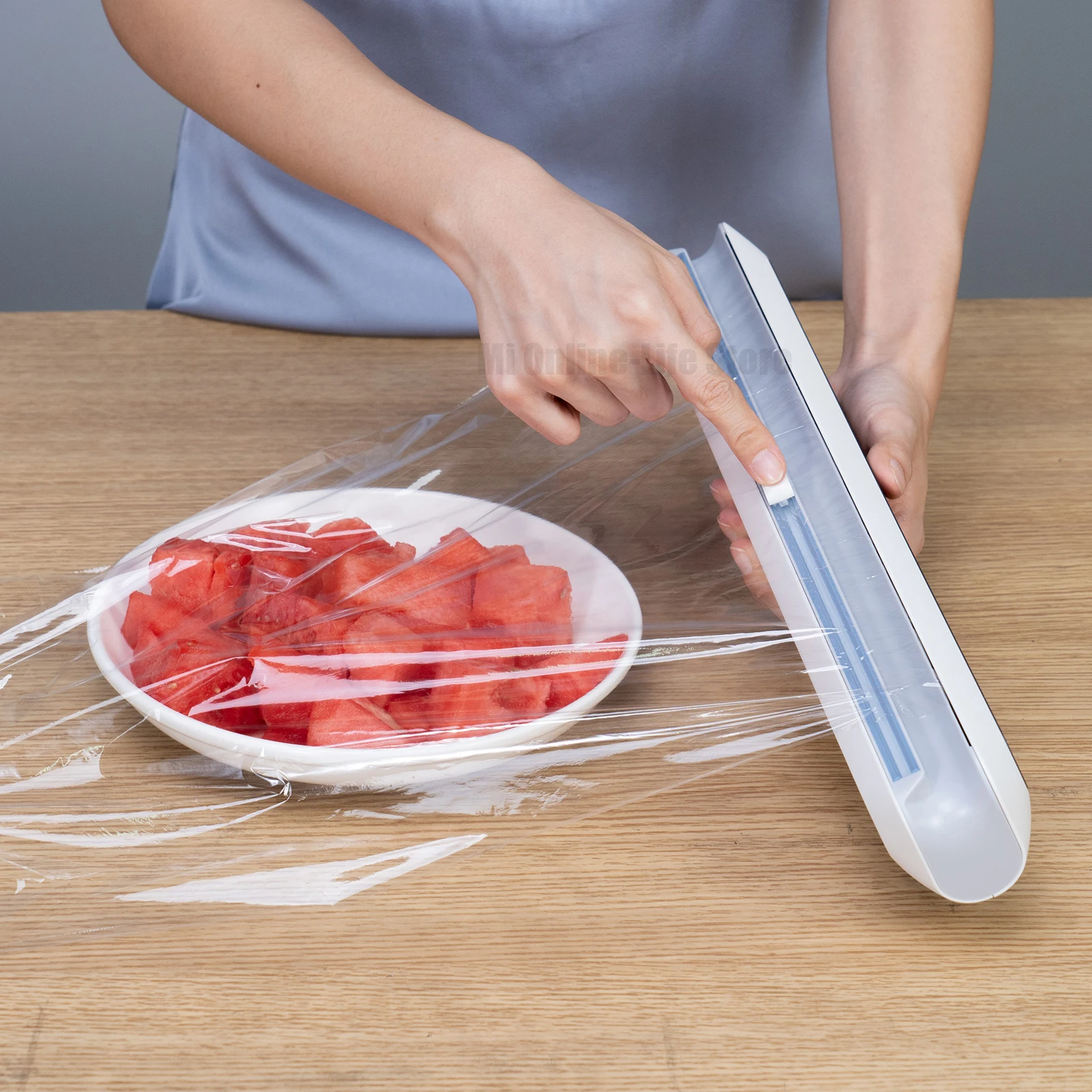 New Xiaomi Youpin Cling Wrap Cutter For Food Storage Refrigerator Magnetic Desk Use Cling Wrap Tinfoil Backing Paper Cutter
New Xiaomi Youpin Cling Wrap Cutter For Food Storage Refrigerator Magnetic Desk Use Cling Wrap Tinfoil Backing Paper Cutter