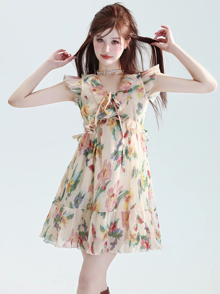 Summer Chiffon New Feminine V-Neck Hotsweet Skirts Sleeveless High Waist Fashion High Street Flounces Cozy Cool Beach Vestidos
Summer Chiffon New Feminine V-Neck Hotsweet Skirts Sleeveless High Waist Fashion High Street Flounces Cozy Cool Beach Vestidos