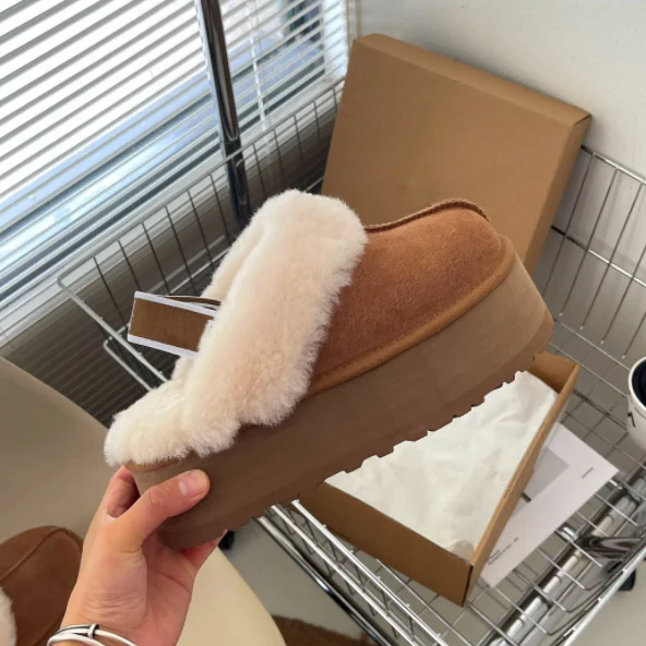 Women's wool slippers warm platform wool slipperswomen slippers flip flops women sheepskin slippers women shoes 
Women's wool slippers warm platform wool slipperswomen slippers flip flops women sheepskin slippers women shoes