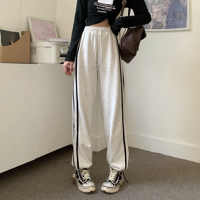 Y2k Pants Women Korean Fashion Striped Wide Leg Trousers Streetwear Vintage Baggy Pencil Black Harem Sweatpants Woman Clothes
Y2k Pants Women Korean Fashion Striped Wide Leg Trousers Streetwear Vintage Baggy Pencil Black Harem Sweatpants Woman Clothes
