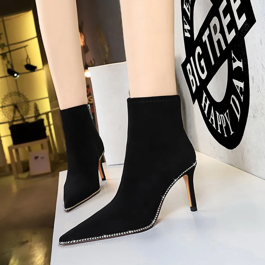 BIGTREE Shoes Rhinestones Suede Women Boots Stiletto High-heel Boots Sexy Party Shoes Women's Ankle Boots Side Zipper Short Boot
BIGTREE Shoes Rhinestones Suede Women Boots Stiletto High-heel Boots Sexy Party Shoes Women's Ankle Boots Side Zipper Short Boot