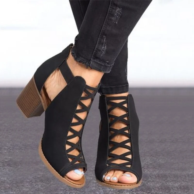 Women Square Heel Sandals Peep Toe Hollow Out Chunky Gladiator Sandals with Strap Black Spring Summer Shoes669
Women Square Heel Sandals Peep Toe Hollow Out Chunky Gladiator Sandals with Strap Black Spring Summer Shoes669