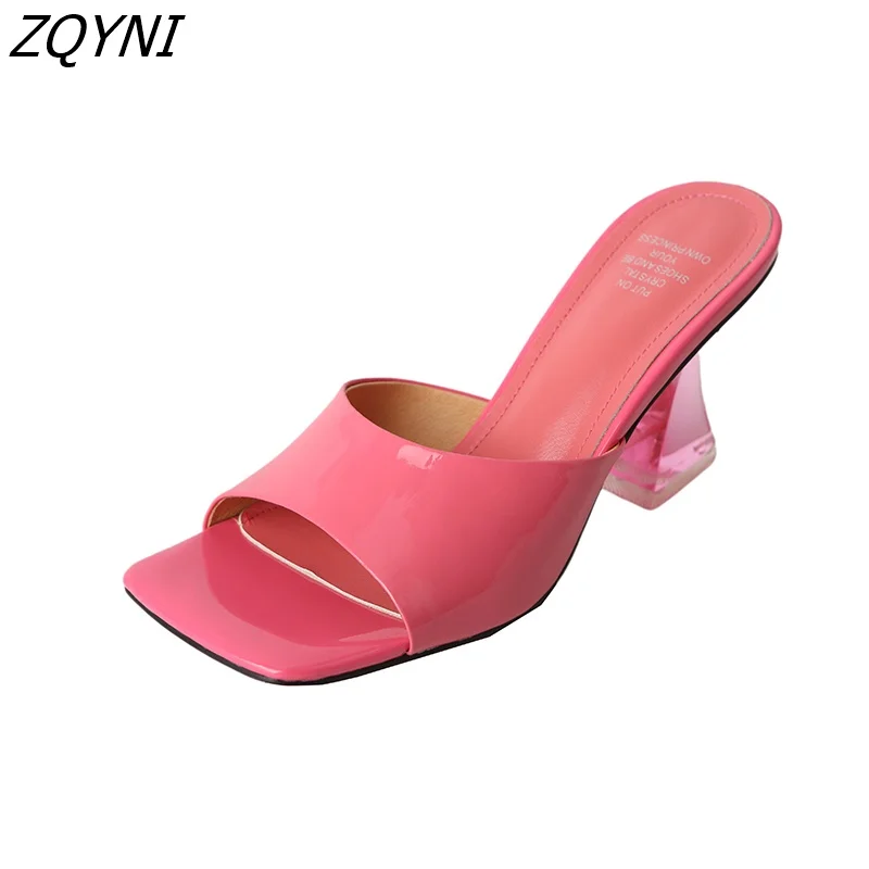 2022 square toe high heels slippers women's watermelon red leather transparent jelly sandals sexy size 34-40
2022 square toe high heels slippers women's watermelon red leather transparent jelly sandals sexy size 34-40