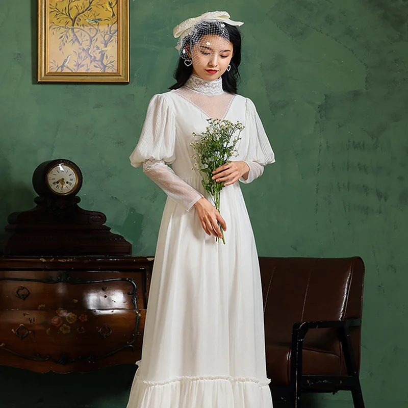 New Illusion Long Sleeve Wedding Dress Fashionable High Neck A Line Simple Vestidos De Novia Elegant Long Evening Dresses
New Illusion Long Sleeve Wedding Dress Fashionable High Neck A Line Simple Vestidos De Novia Elegant Long Evening Dresses