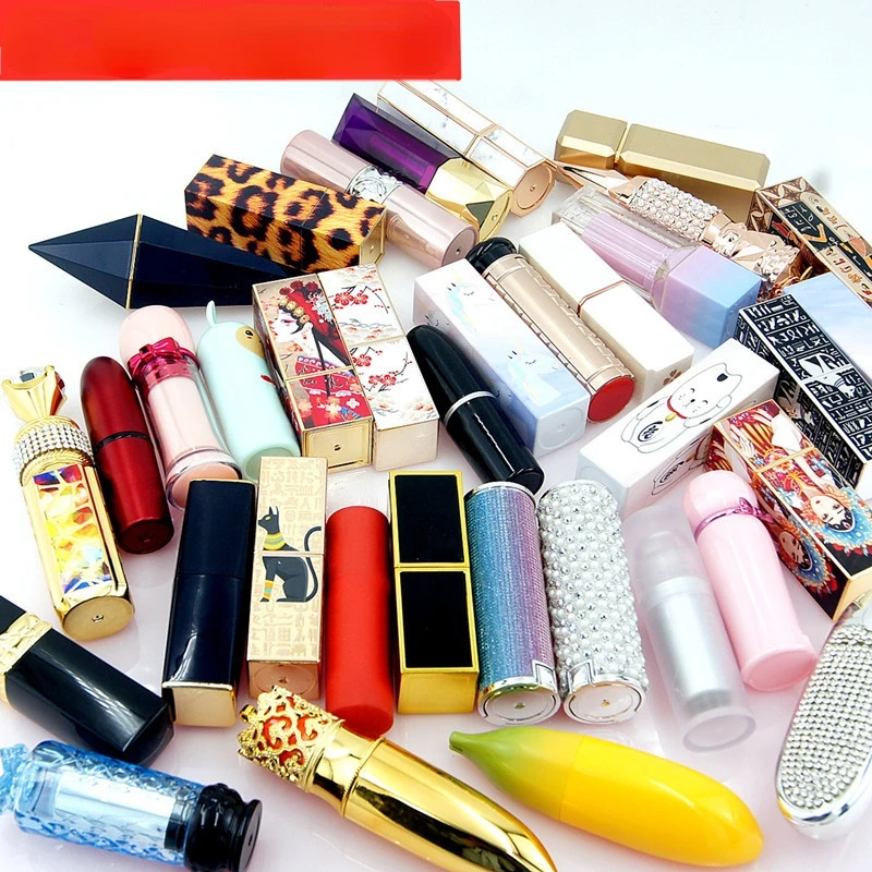 2PCS Lipstick Empty Tube Lipstick Empty Tube Lipstick Tube Crown Peacock Various Styles Shape Printing Lipstick Shell Wholesale
2PCS Lipstick Empty Tube Lipstick Empty Tube Lipstick Tube Crown Peacock Various Styles Shape Printing Lipstick Shell Wholesale