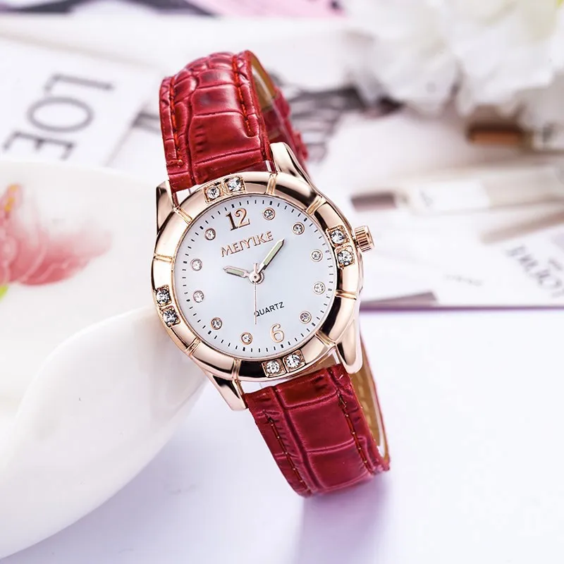 Fashion Rhinestone Dial Leather Band Ladies Wristwatches Minimalist Women Quartz Watches Luminous Reloj Mujer
Fashion Rhinestone Dial Leather Band Ladies Wristwatches Minimalist Women Quartz Watches Luminous Reloj Mujer