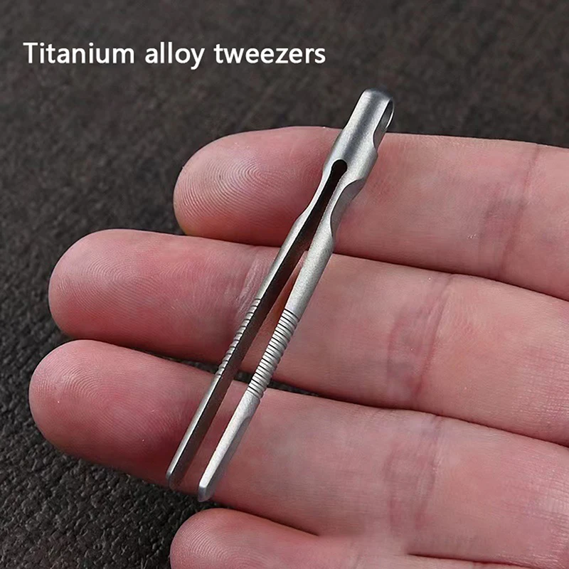 Mini Titanium Tweezers Small TC4 Titanium Alloy Clip Portable Tweezers Nipper Outdoor Tool Outdoor Pocket Maintenance Tool
Mini Titanium Tweezers Small TC4 Titanium Alloy Clip Portable Tweezers Nipper Outdoor Tool Outdoor Pocket Maintenance Tool