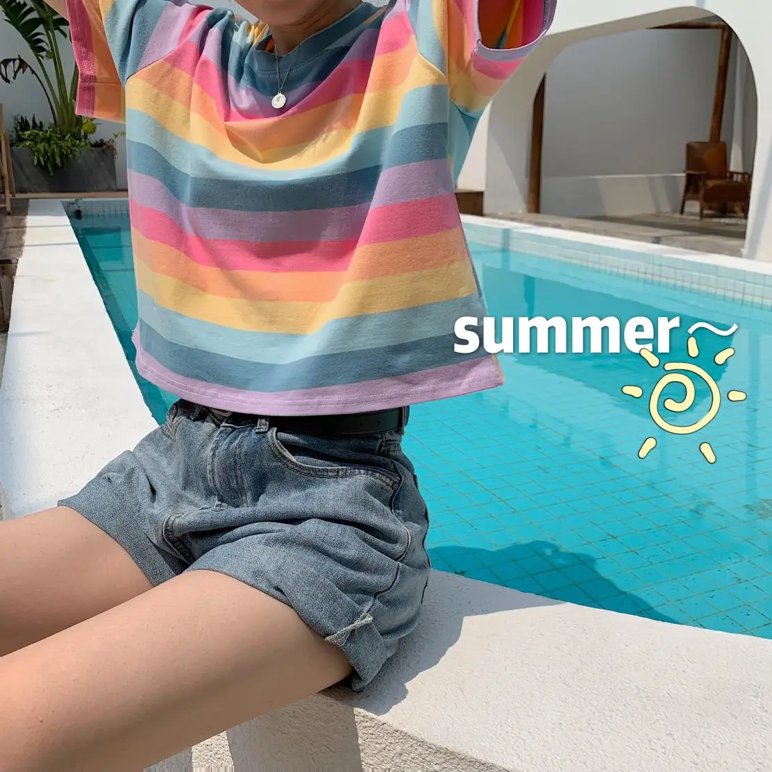 Make firm offers testing new summer Xuan elegant rainbow stripes short sleeve T-shirt female brief paragraph
Make firm offers testing new summer Xuan elegant rainbow stripes short sleeve T-shirt female brief paragraph
