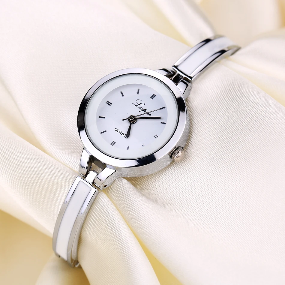 Lvpai Brand Watches Women Luxury Gold Silver Bracelet Wristwatch Ladies Alloy Simple Casual Quartz Watche Clock Relogio Feminino
Lvpai Brand Watches Women Luxury Gold Silver Bracelet Wristwatch Ladies Alloy Simple Casual Quartz Watche Clock Relogio Feminino