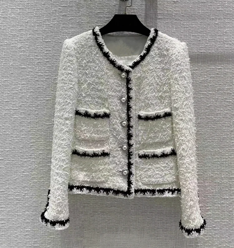 New European and American women's wear for winter 2022 Long sleeve round neck single breasted fringe fashionable tweed coat
New European and American women's wear for winter 2022 Long sleeve round neck single breasted fringe fashionable tweed coat