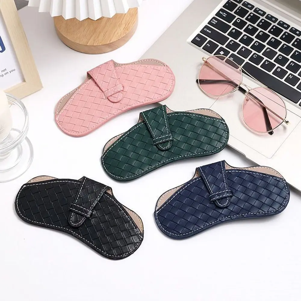 Portable Retro PU Leather Stripe Glasses Bag Lattice Sunglasses Case Grid Plaid Eyeglasses Storage Box Waterproof
Portable Retro PU Leather Stripe Glasses Bag Lattice Sunglasses Case Grid Plaid Eyeglasses Storage Box Waterproof