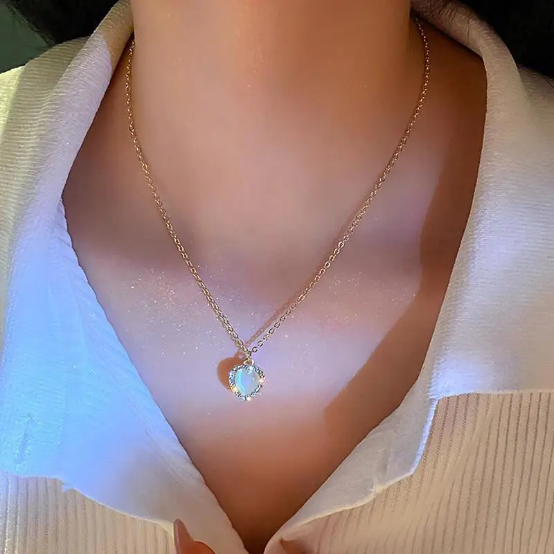 AAA +ZirconTrendy Fine 14K Heart Shaped Chain Pendant Necklace Temperament Jewelry Shiny For Women
AAA +ZirconTrendy Fine 14K Heart Shaped Chain Pendant Necklace Temperament Jewelry Shiny For Women