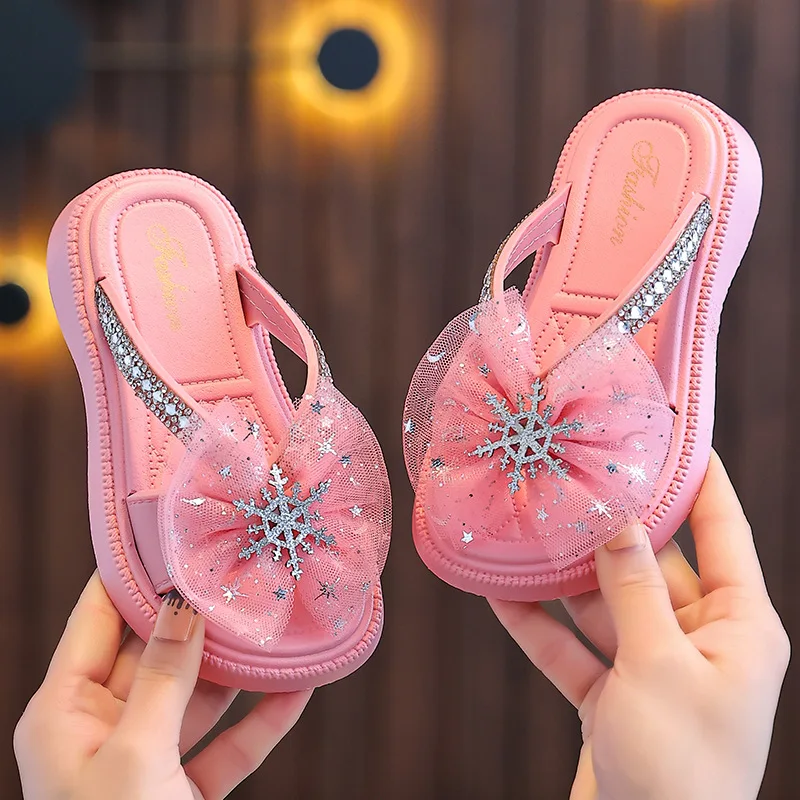 Bathroom Shoes Princess Slippers Bow Kids Fashion Casual Shoes Open-toe Children Snow PVC Non Slip Soft Sole Slippers
Bathroom Shoes Princess Slippers Bow Kids Fashion Casual Shoes Open-toe Children Snow PVC Non Slip Soft Sole Slippers