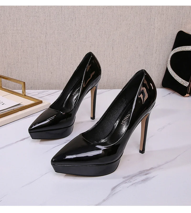 Design High Heel Pumps Women 12cm Heel 2.5cm Platform Solid Sexy Nightclub Model Party Show Catwalk Pointed Toe Large Size 35-46
Design High Heel Pumps Women 12cm Heel 2.5cm Platform Solid Sexy Nightclub Model Party Show Catwalk Pointed Toe Large Size 35-46