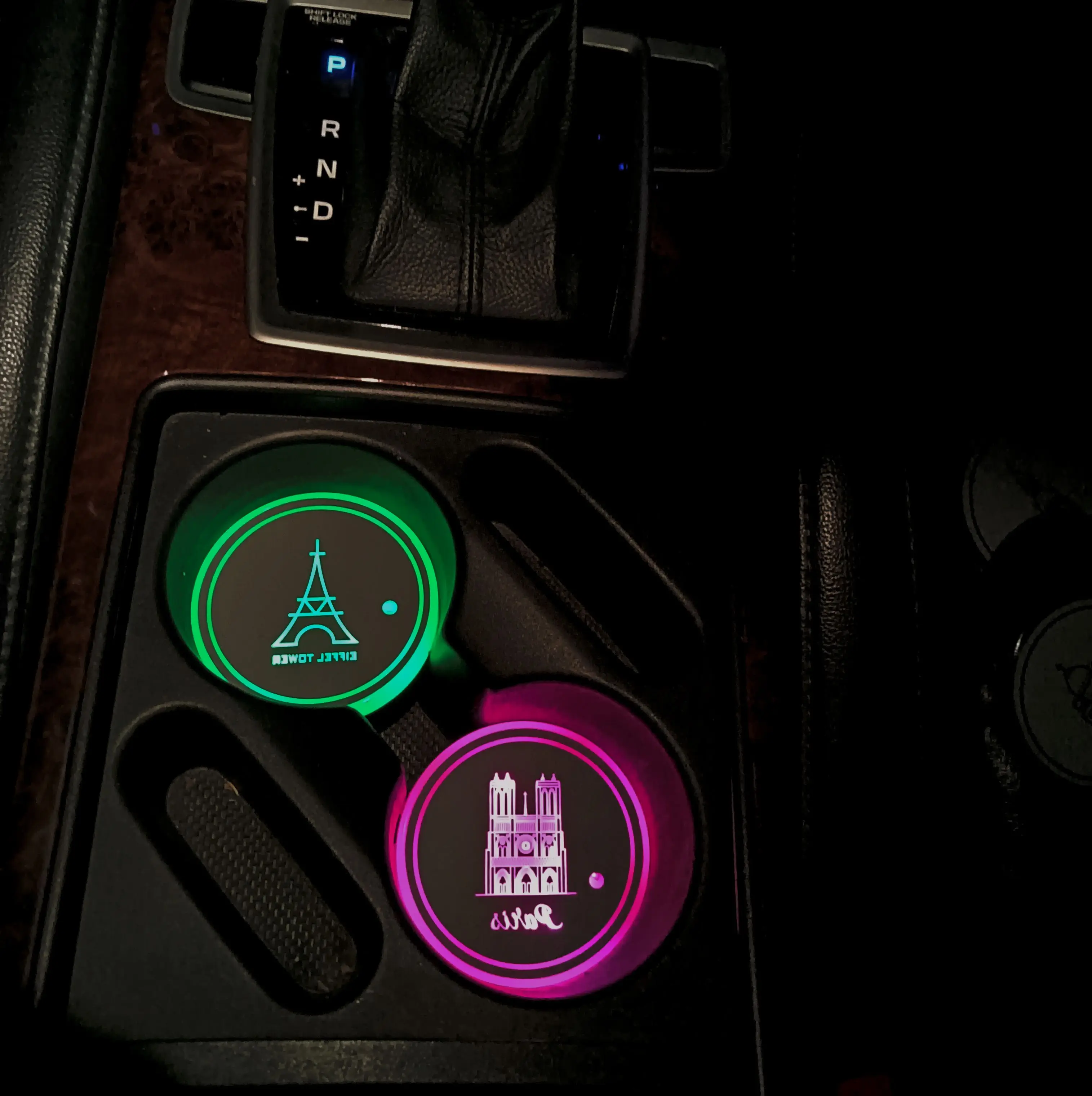 Car LED Smart Cup Mat USB Light Water Holder Light Famous architectura Drink cup lamp For GENESIS GV80 G80 G70 G90 Accessories
Car LED Smart Cup Mat USB Light Water Holder Light Famous architectura Drink cup lamp For GENESIS GV80 G80 G70 G90 Accessories