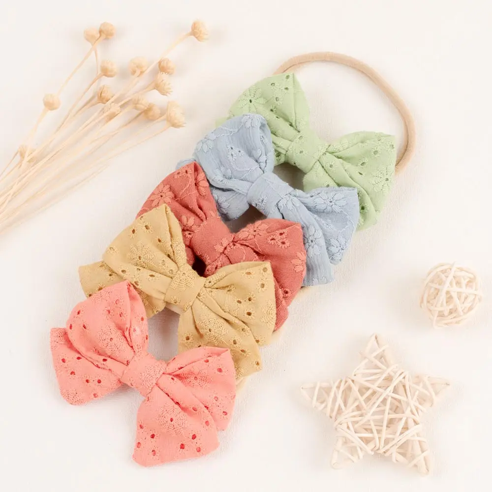 Embroidered Hollow Fabric Bow Headband for Baby Children Elastic Hair Rubber Band Simple Wild Scrunchies Cute Hair Accessories
Embroidered Hollow Fabric Bow Headband for Baby Children Elastic Hair Rubber Band Simple Wild Scrunchies Cute Hair Accessories