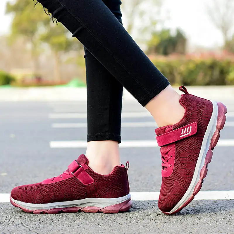 Trianers Men's Sport Shoes Luxury Brand High Quality Running Shoes Man Boys Shoes Men's Sports Lightweight Sneakers Man Tennis
Trianers Men's Sport Shoes Luxury Brand High Quality Running Shoes Man Boys Shoes Men's Sports Lightweight Sneakers Man Tennis