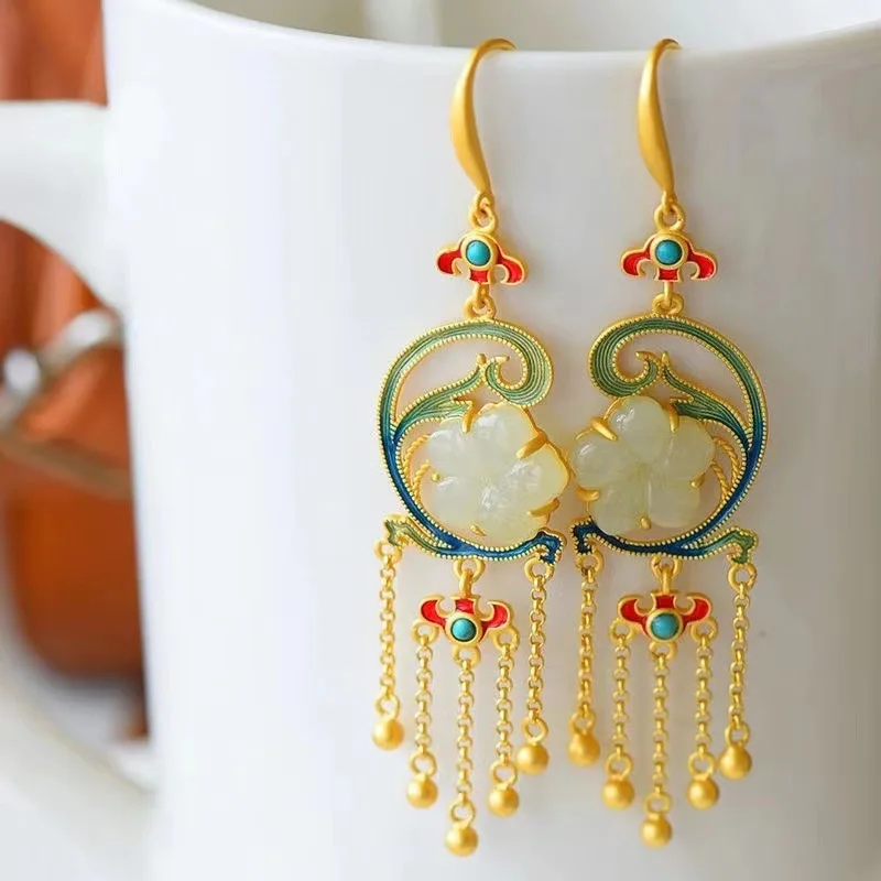 Retro Enamel Color Earrings Long Tassel Flower Imitation Hetian Temperament Fairy Palace Earrings For Women Gift Wholesale
Retro Enamel Color Earrings Long Tassel Flower Imitation Hetian Temperament Fairy Palace Earrings For Women Gift Wholesale