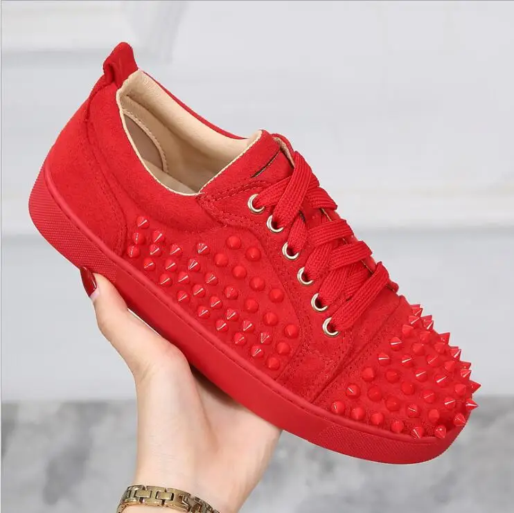 2022 men's dress shoes First layer cowhide men's shoes New Bovine velvet Rhinestone Rivet women's plover flat loafers
2022 men's dress shoes First layer cowhide men's shoes New Bovine velvet Rhinestone Rivet women's plover flat loafers