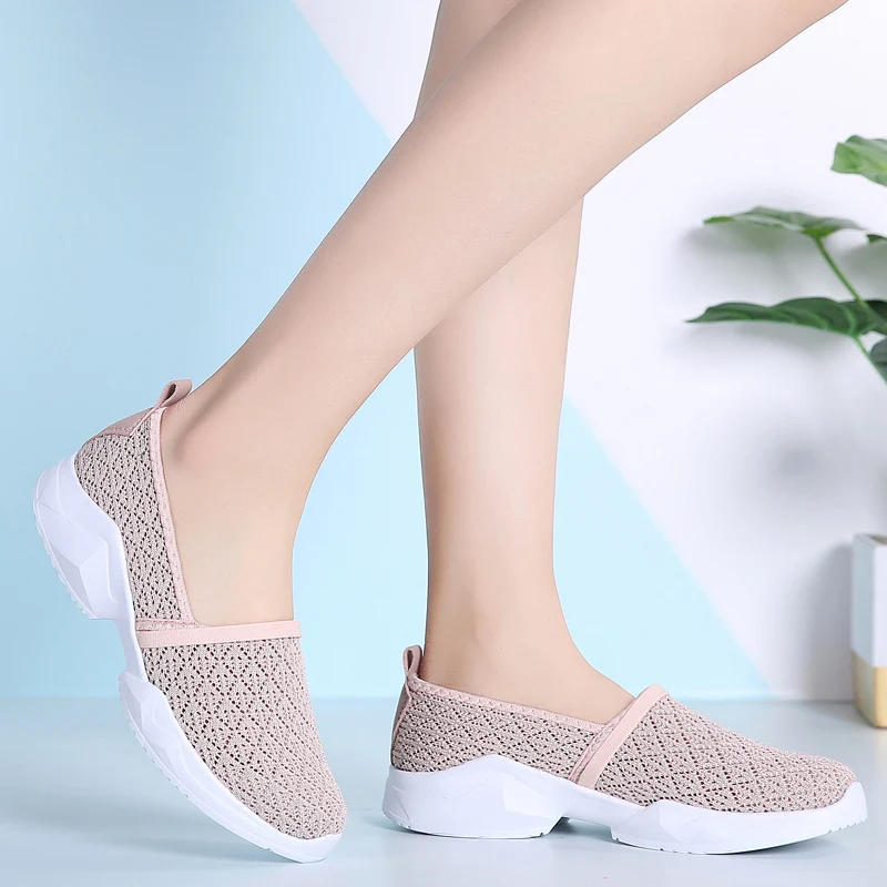 Lightweight Flying Weave Summer Casual Shoes Women Fashion Plattorm Jogging Slip-on Sneakers Ladies Non-slip Mother Walking Shoe
Lightweight Flying Weave Summer Casual Shoes Women Fashion Plattorm Jogging Slip-on Sneakers Ladies Non-slip Mother Walking Shoe