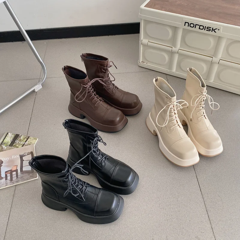 Thick-soled Thick-heeled British Style women Boots Women's 2022 Autumn New Round Head Rear Zipper Motorcycle Ankle Boots Women
Thick-soled Thick-heeled British Style women Boots Women's 2022 Autumn New Round Head Rear Zipper Motorcycle Ankle Boots Women
