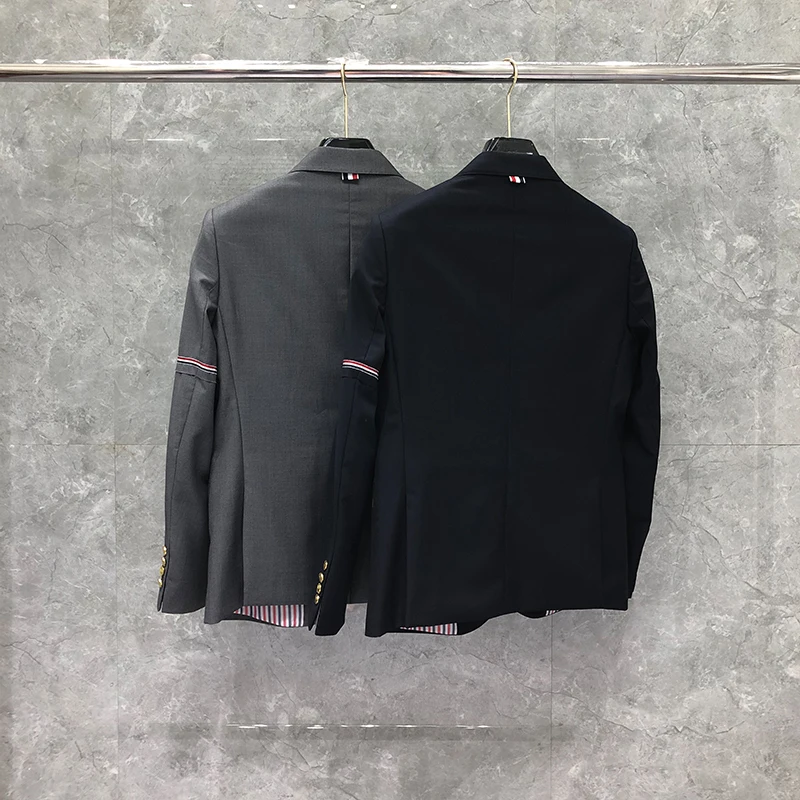tb suit men's Korean version of the trend single-sleeve webbing casual dk school uniform college style suit jacket
tb suit men's Korean version of the trend single-sleeve webbing casual dk school uniform college style suit jacket