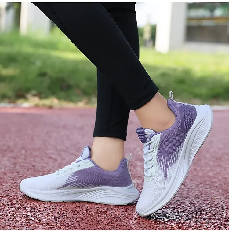 Кроссовки женские сетчатые, дышащие, на шнуровке, модная повседневная спортивная обувь для бега, большие размеры 35-42, осень
Кроссовки женские сетчатые, дышащие, на шнуровке, модная повседневная спортивная обувь для бега, большие размеры 35-42, осень