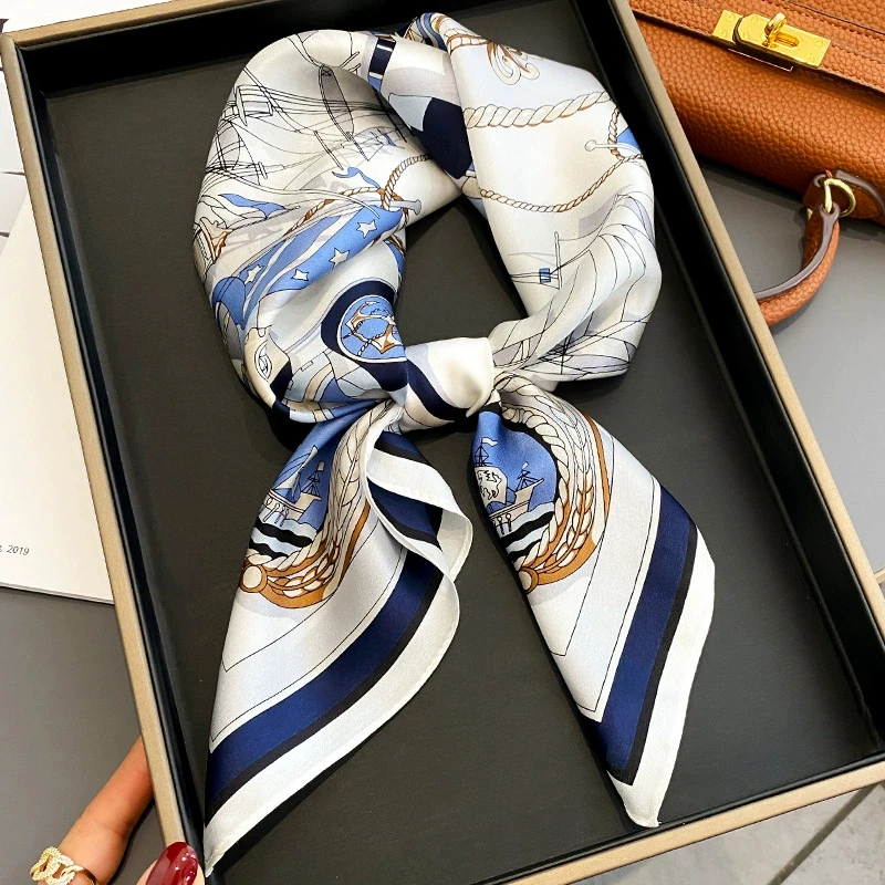 Print Kerchief New Sunscreen Small Scarf Fashion Square Silk Scarves Four Seasons Luxury Headcloth 2022 Popular 70X70CM Shawls
Print Kerchief New Sunscreen Small Scarf Fashion Square Silk Scarves Four Seasons Luxury Headcloth 2022 Popular 70X70CM Shawls