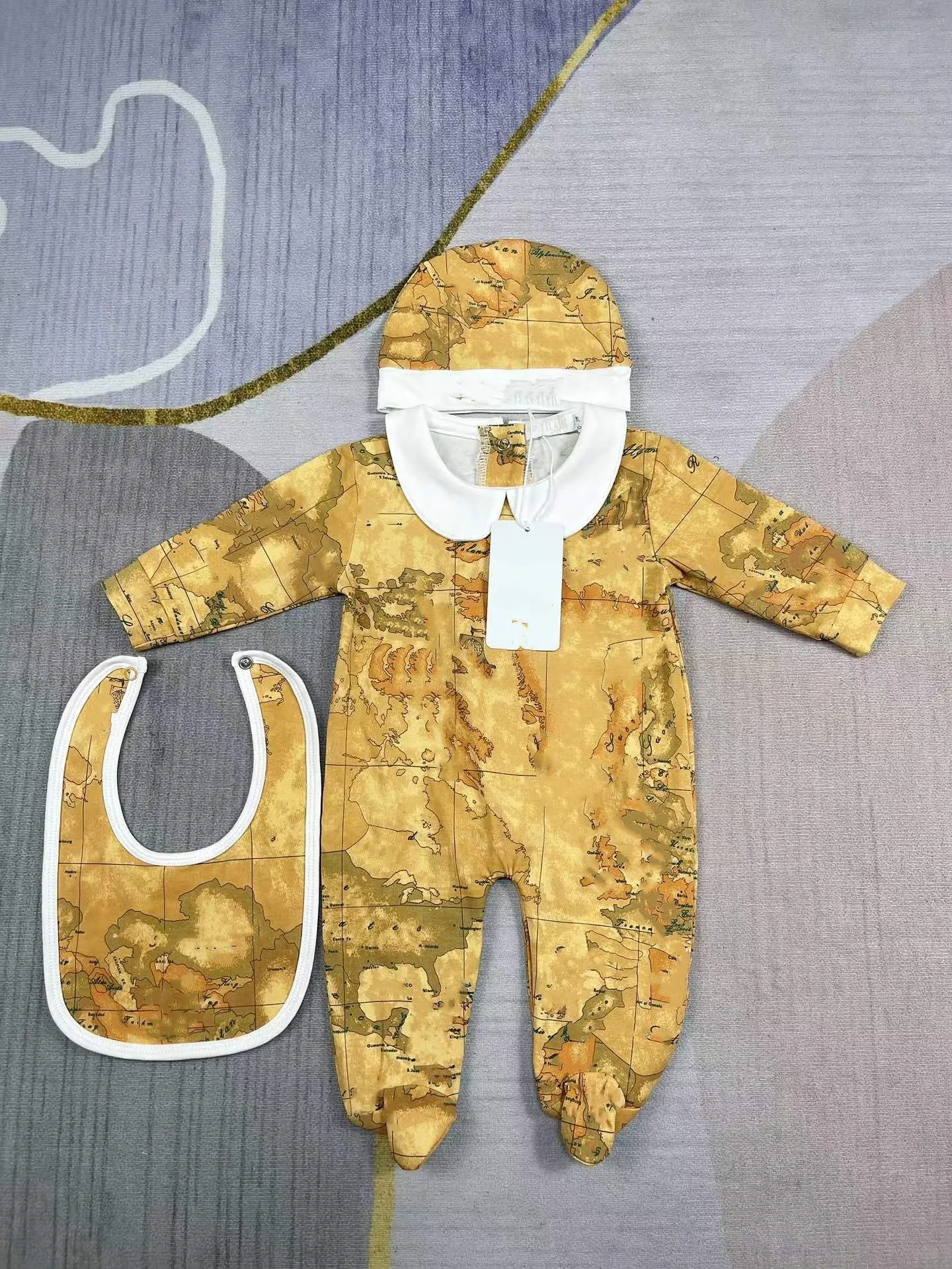 2023 New Golden Mapp Printed Baby Girls Romper Jumpsuit Outwear 52/59/66/72/80cm
2023 New Golden Mapp Printed Baby Girls Romper Jumpsuit Outwear 52/59/66/72/80cm