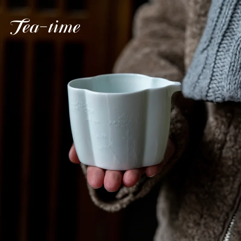 300ml Handmade Relief Plum Blossom Ceramic Tea Pitcher Misty Blue Divide Tea Chahai Household Celadon Kung Fu Tea Accessories
300ml Handmade Relief Plum Blossom Ceramic Tea Pitcher Misty Blue Divide Tea Chahai Household Celadon Kung Fu Tea Accessories