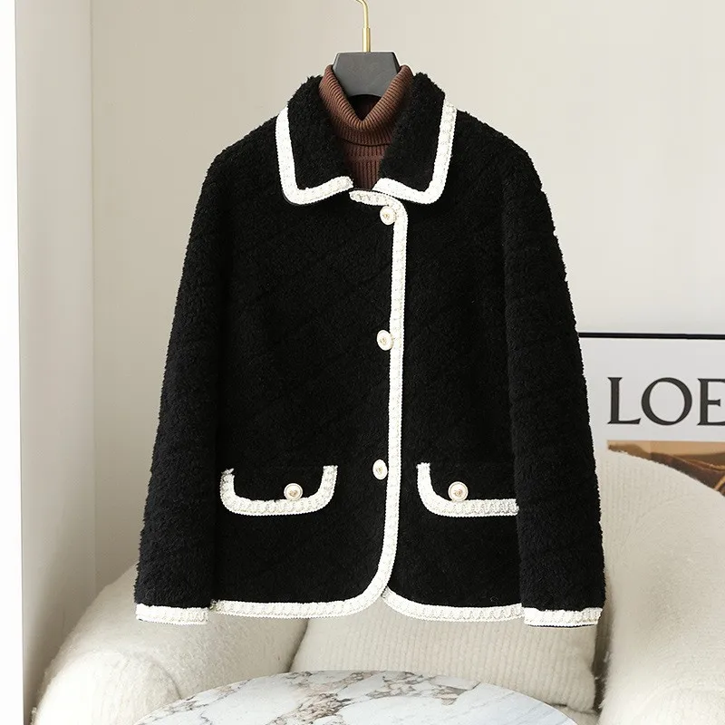 2023 winter fashion New Fur Pellet Sheep Sheared Fleece Lapel Coat Women's Lamb Fur Coat
2023 winter fashion New Fur Pellet Sheep Sheared Fleece Lapel Coat Women's Lamb Fur Coat
