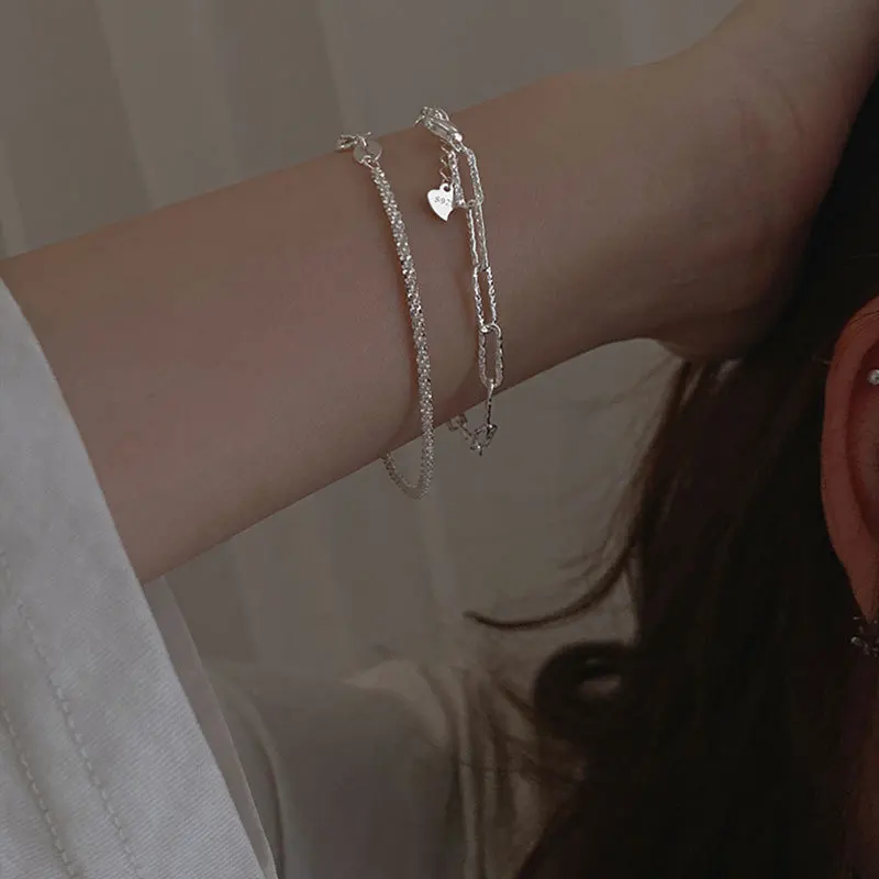 Korean version of the full of stars bracelet female retro simple temperament geometric chain wave shimmering bracelet
Korean version of the full of stars bracelet female retro simple temperament geometric chain wave shimmering bracelet