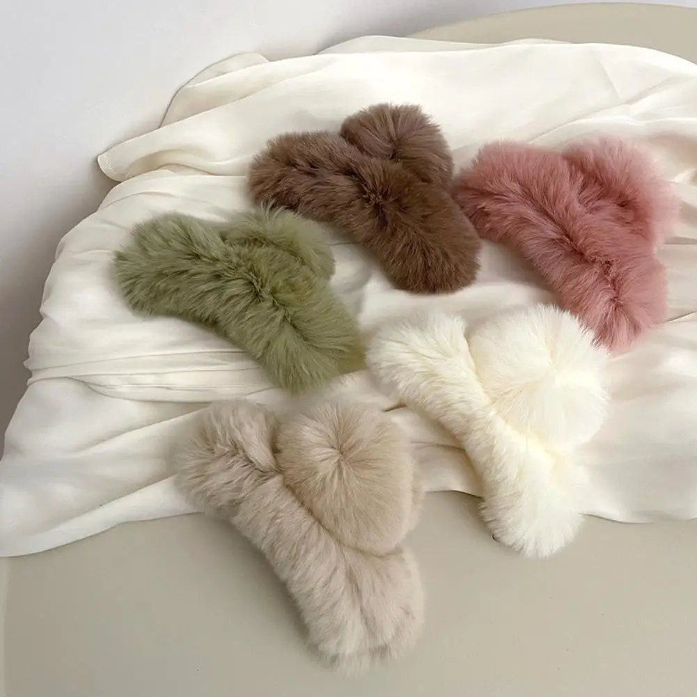 Winter Plush Hairpin Super Fairy Rabbit Hair Catching Catching Of Shark Accessories The Clip Autumn Back Hair Hairpin E2w0
Winter Plush Hairpin Super Fairy Rabbit Hair Catching Catching Of Shark Accessories The Clip Autumn Back Hair Hairpin E2w0