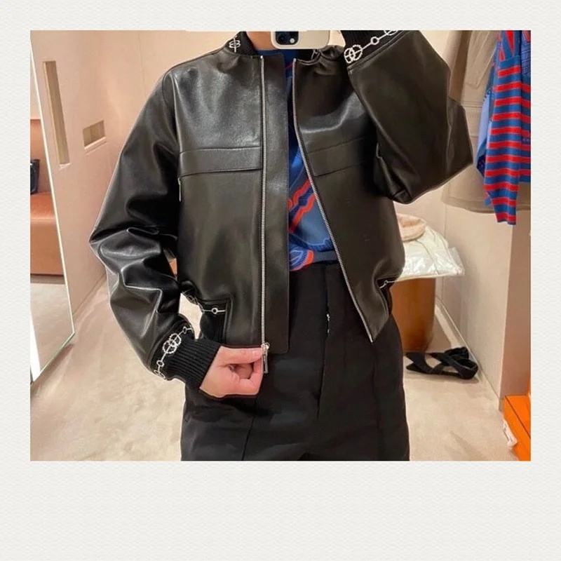 Woman Coats Natural 100% Sheepskin Leather Fashion leather Jackets Female Real Sheepskin Leather Long Windbreaker H617
Woman Coats Natural 100% Sheepskin Leather Fashion leather Jackets Female Real Sheepskin Leather Long Windbreaker H617