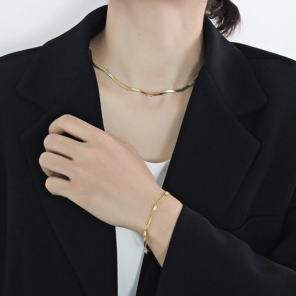 Flat Snake-bone Chain Square Cubic Zircon Necklace 18K Gold-plated Necklace Colorful Vintage Handmade Jewelry
Flat Snake-bone Chain Square Cubic Zircon Necklace 18K Gold-plated Necklace Colorful Vintage Handmade Jewelry