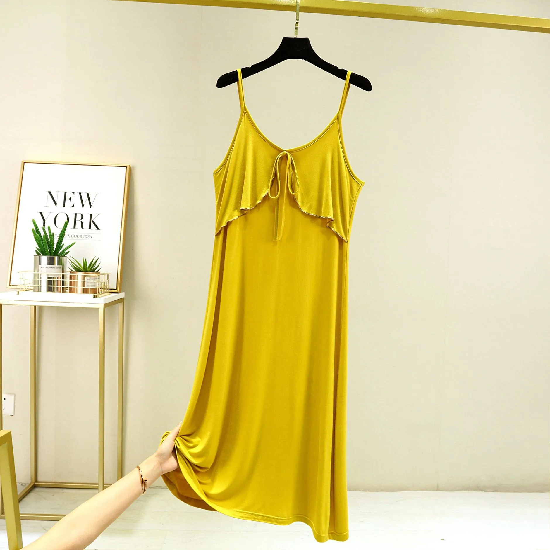 Women Summer Nightgown Short Sleeve O-Neck Knee Length Nightdress Polyester Lingerie Sleepshirts Lounge Loose Home Dressing
Women Summer Nightgown Short Sleeve O-Neck Knee Length Nightdress Polyester Lingerie Sleepshirts Lounge Loose Home Dressing
